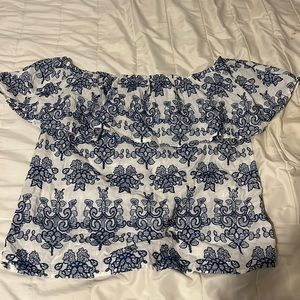 Off the shoulder costal grandaughter shirt